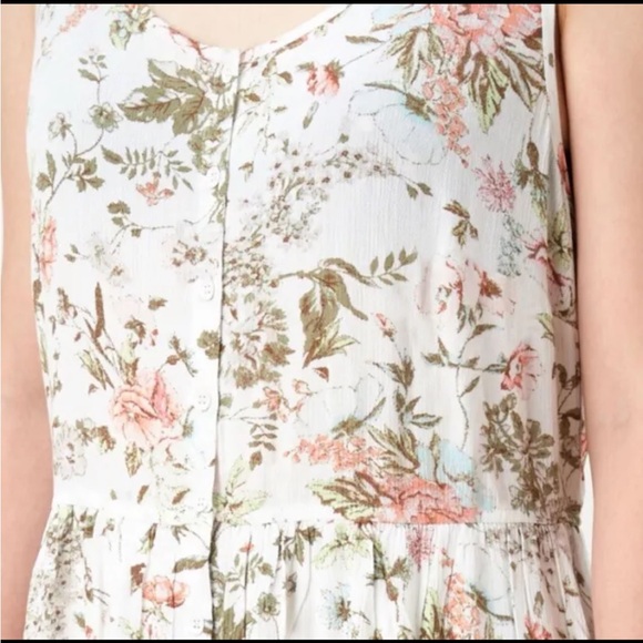 WOMEN’S  FLORAL DRESS FROM FRYE. Sizes MED AND XXL AVAILABLE RAYON. NWOT. #283 - Picture 4 of 5